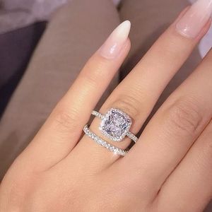 New 925 Sterling Silver Diamond Halo 2P Ring Set